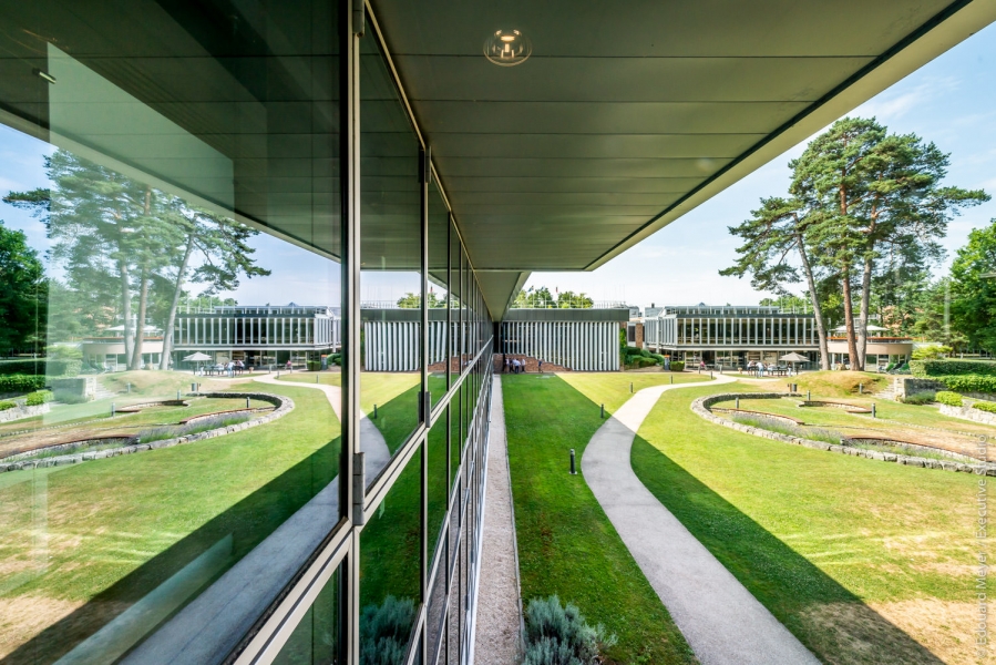 1_insead_2018_146